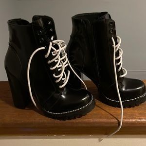 Jeffrey Campbell , platform boots Never worn , box and receipt !